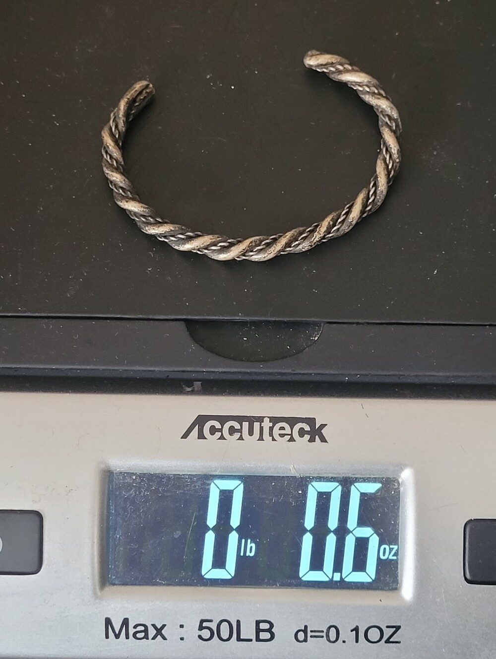 Twisted Metal Rope Cuff Bracelet - Picture 4 of 4
